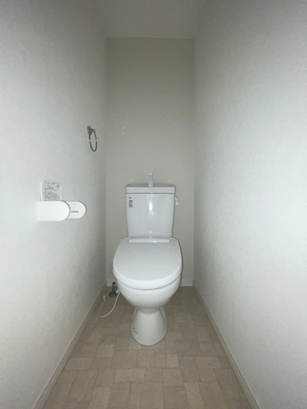 ワコーレヴィアーノ須磨千守町のトイレ