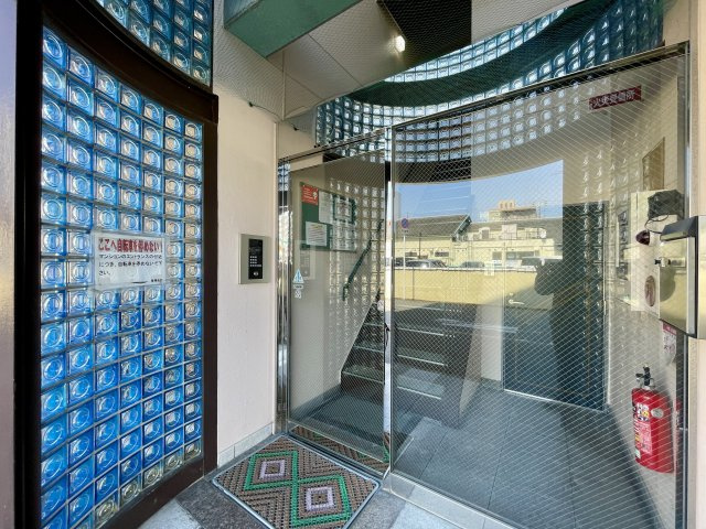 エクラ東住吉Ⅱのエントランス