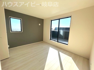 【洋室】 | 羽島市福寿町新築建売全3棟！小学校まで徒歩2分！幼稚園徒歩1分！子育て世代のご家族にオススメ物件！ | 羽島市福寿町新築建売全3棟！小学校まで徒歩2分！幼稚園徒歩1分！子育て世代のご家族にオススメ物件！