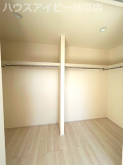 【収納】 | 羽島市福寿町新築建売全3棟！小学校まで徒歩2分！幼稚園徒歩1分！子育て世代のご家族にオススメ物件！ | 羽島市福寿町新築建売全3棟！小学校まで徒歩2分！幼稚園徒歩1分！子育て世代のご家族にオススメ物件！