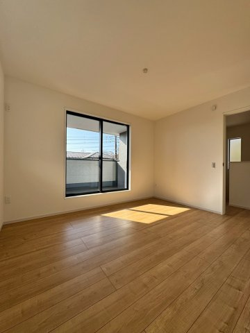 狭山市柏原新築戸建ての前面道路含む現地写真