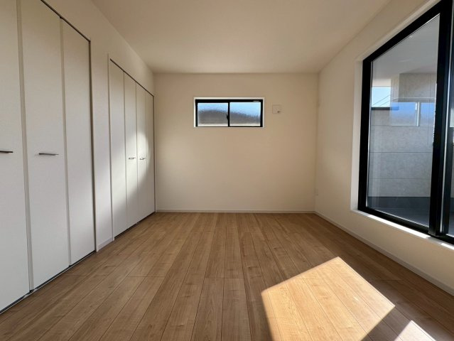 狭山市柏原新築戸建ての前面道路含む現地写真