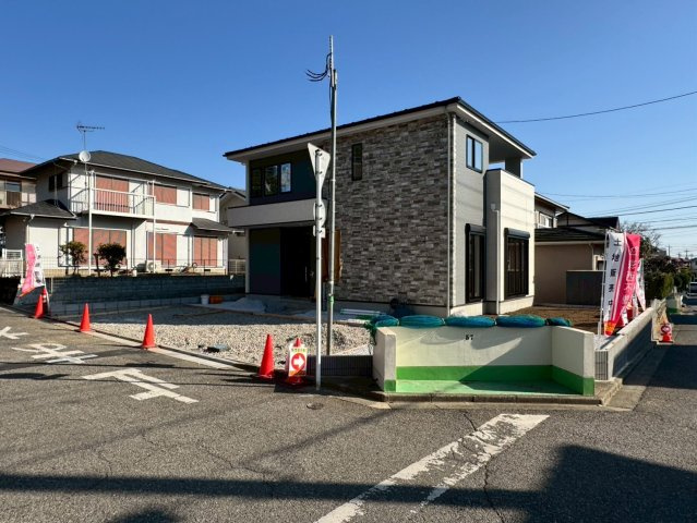 狭山市柏原新築戸建ての前面道路含む現地写真