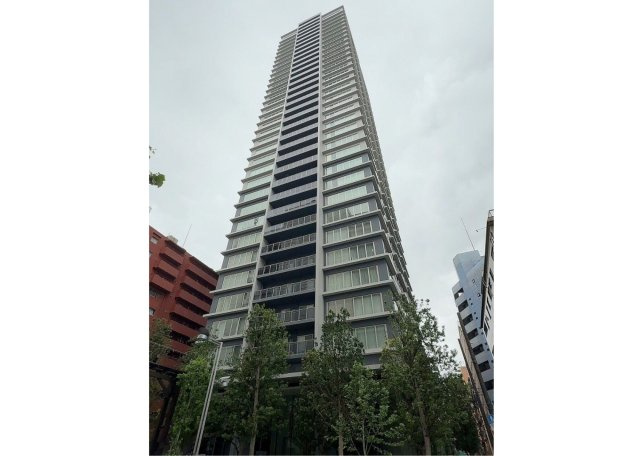 クラッシィタワー新宿御苑の外観