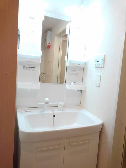 カーサ　フィオーレの洗面所|洗面所