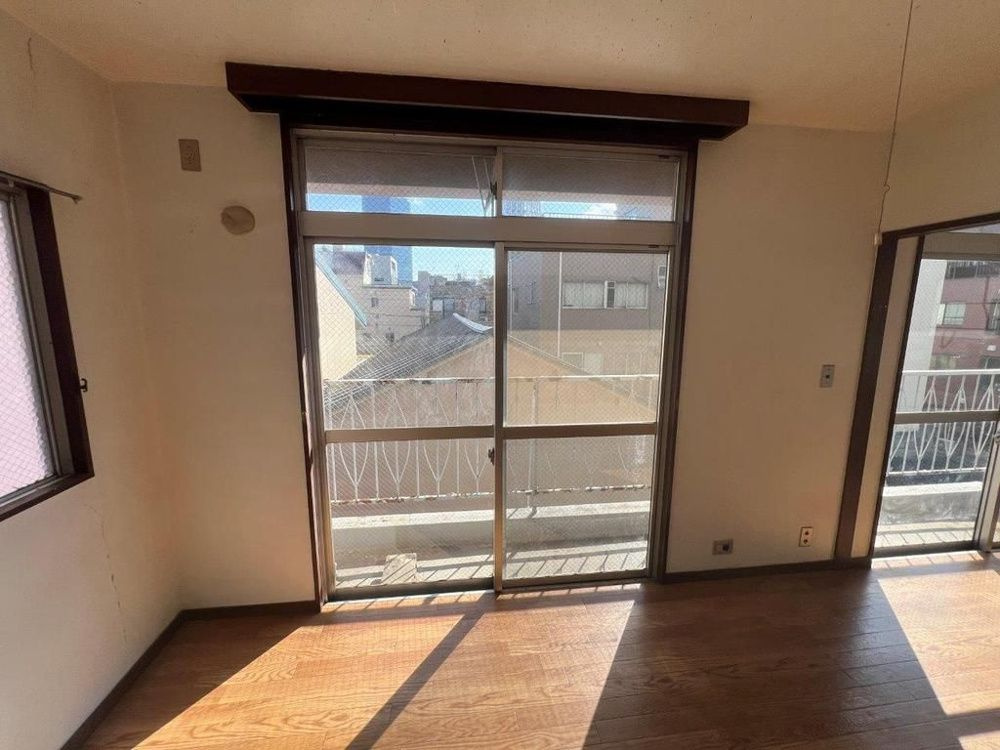 八木ビルのバルコニー