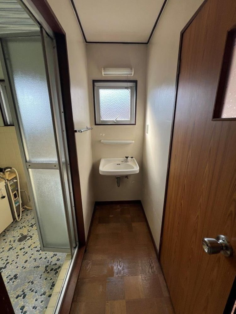 八木ビルの洗面所