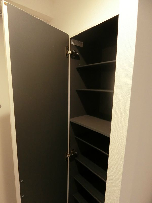 リブリ・国分寺 の玄関