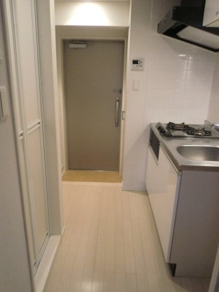 新品家具付きマンション方南10(KaGood東京)の玄関