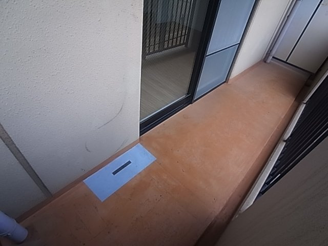 神戸市兵庫区御崎本町２丁目の賃貸マンションのバルコニー