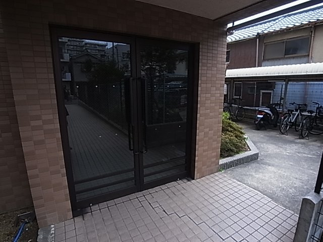 神戸市兵庫区御崎本町２丁目の賃貸マンション