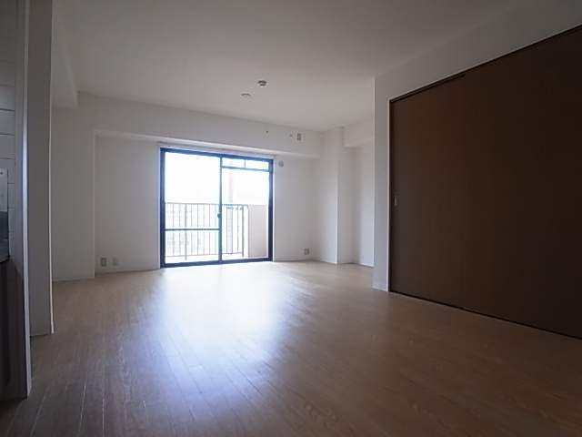 神戸市兵庫区御崎本町２丁目の賃貸マンション