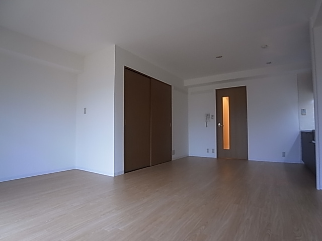 神戸市兵庫区御崎本町２丁目の賃貸マンション