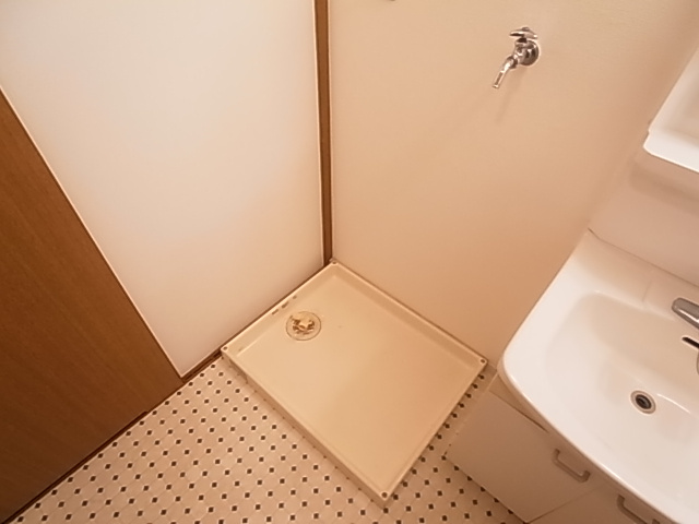 神戸市兵庫区御崎本町２丁目の賃貸マンション