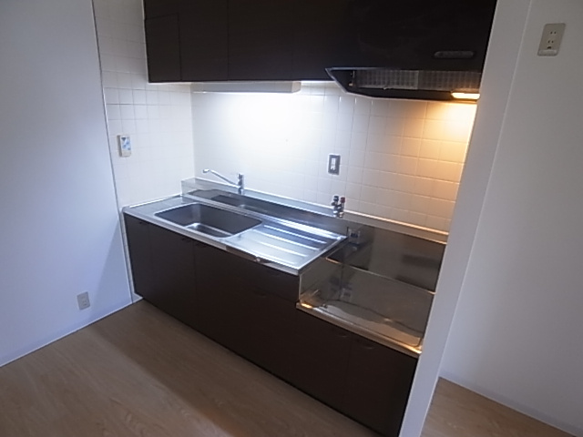 神戸市兵庫区御崎本町２丁目の賃貸マンションのキッチン