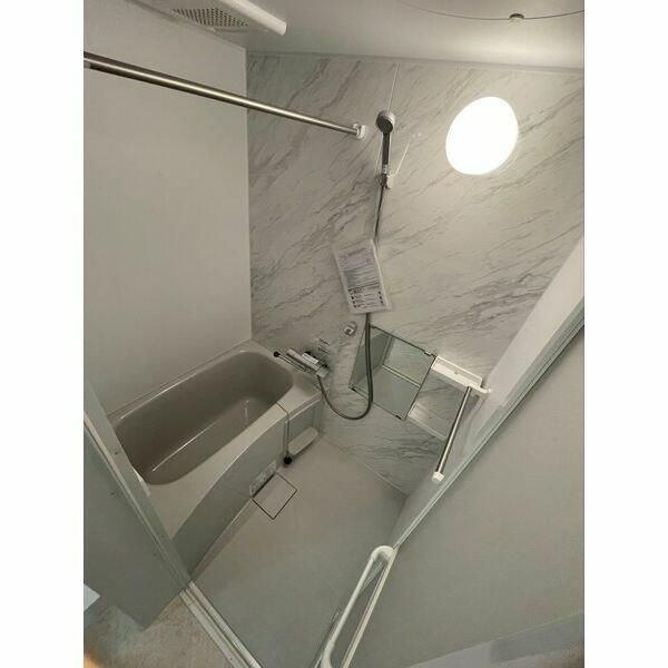 Ａｍｂｉｔｉｏｎ豊玉南の浴室