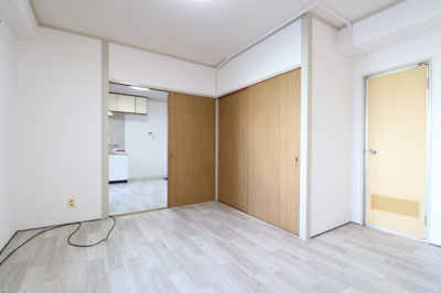 【洋室】 | ハイム蘭