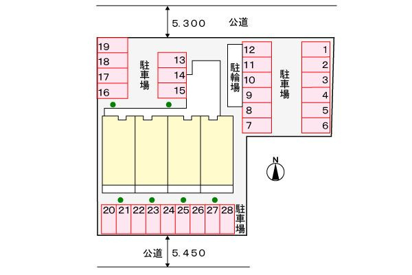 クレアーレの駐車場