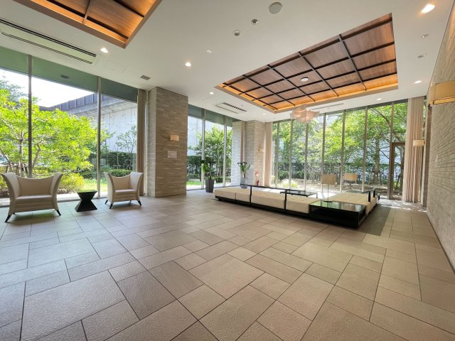 シャリエ小台リバーフォートのエントランス|清潔なエントランスです