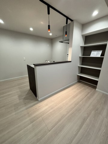 綾瀬ファイナンスの居間・リビング