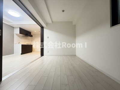 【洋室】 | パークス堺筋本町 | 明るい洋室です