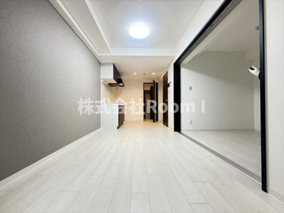 【居間・リビング】 | パークス堺筋本町 | ゆったりとした居間です