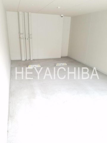 ライジングプレイス西浅草の駐車場