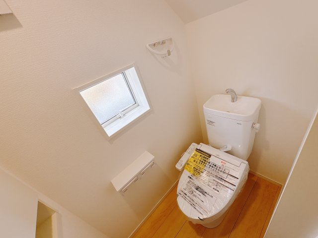 【Cradle garden】宇都宮市御幸ケ原町 第8のトイレ|〇トイレ〇
清潔感も使いやすさもばっちり。温水洗浄機能で、トイレ時間がちょっと心地よくなります。
※2026年2月撮影