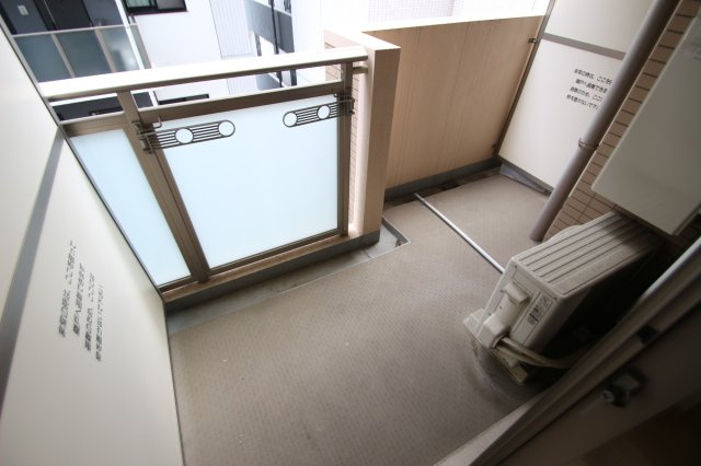 ドゥーエ川口のバルコニー|別室参考写真です。