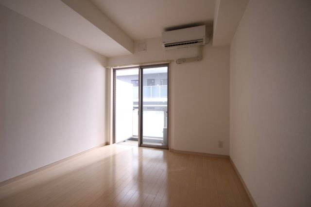 ドゥーエ川口の居間・リビング|別室参考写真です。