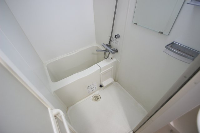 ドゥーエ川口の浴室|別室参考写真です。