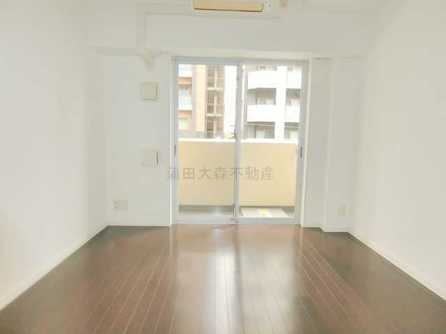 東京 蒲田 Square Towerの居間・リビング|洋室