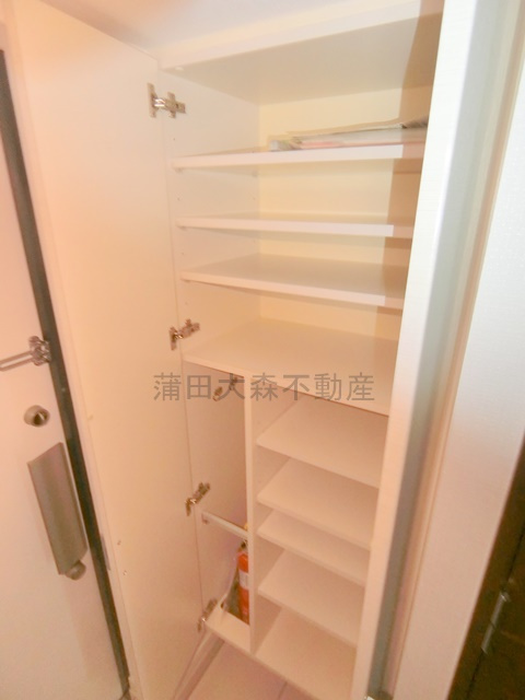 東京 蒲田 Square Towerの設備|玄関収納　シューズBOX