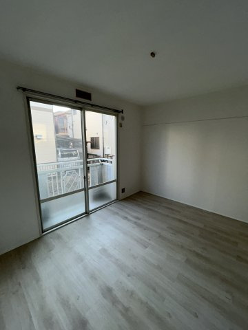 シャトー草加の居間・リビング