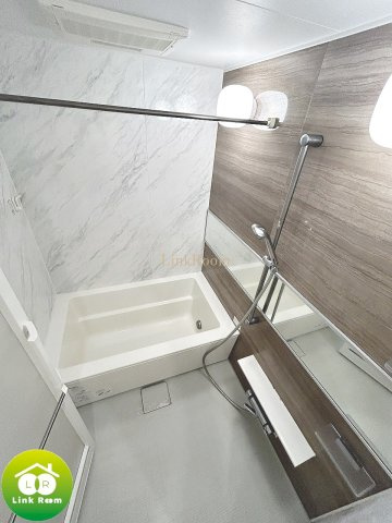 アルテシモ ヴェルデの浴室