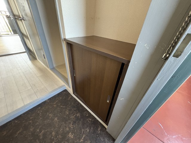 ロイヤルメゾンアドニスの内装