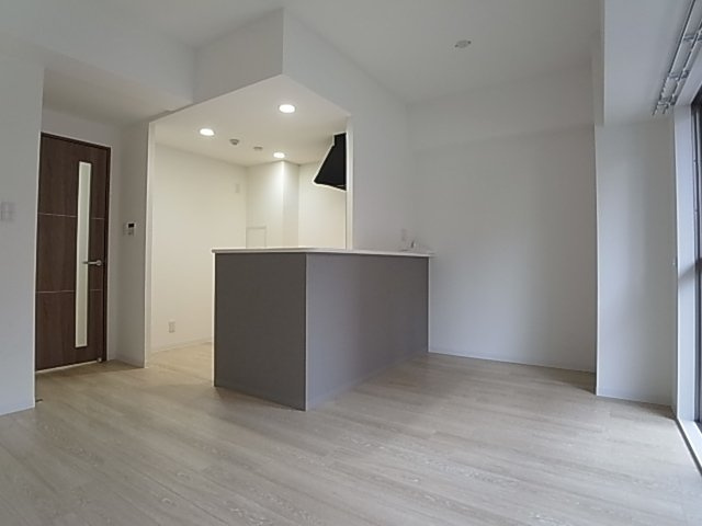 神戸市長田区苅藻通１丁目の賃貸マンションの居間・リビング|リビング