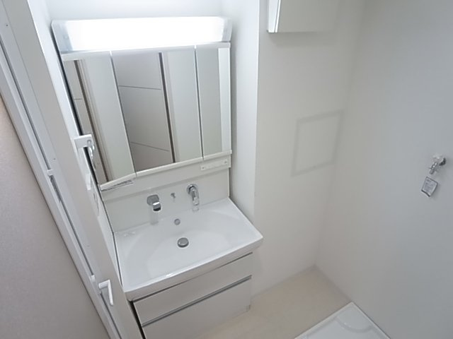 神戸市長田区苅藻通１丁目の賃貸マンションの洗面所