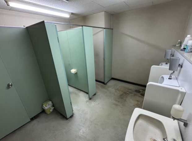 千葉市稲毛区六方町の倉庫