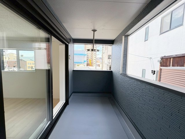 クワイエ　岐阜市梅ヶ枝町第１　全1区画分譲の和室|一室あると便利な和室は、ご来客時はもちろん、お子様のお昼寝や遊び場、寝室としてもご利用いただけます。
日本の良き文化を引き継ぐ、色々な用途で使える、癒しの空間です。