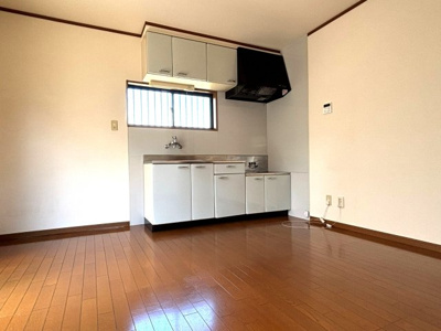 【キッチン】 | あけぼの住宅Ⅱ | 吊戸棚付き　※写真はイメージです