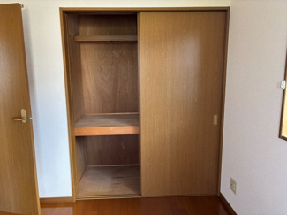 【収納】 | あけぼの住宅Ⅱ | 洋室6帖の押入　※写真はイメージです