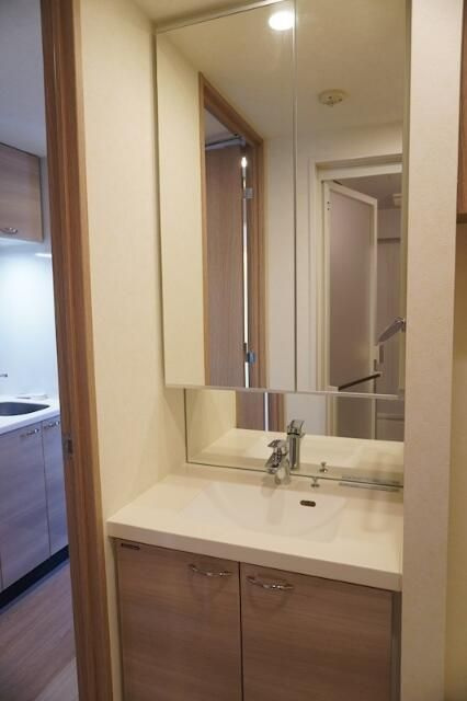 ルーブル高島平弐番館の洗面所