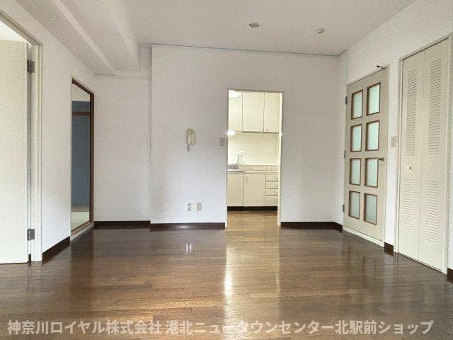 【居間・リビング】