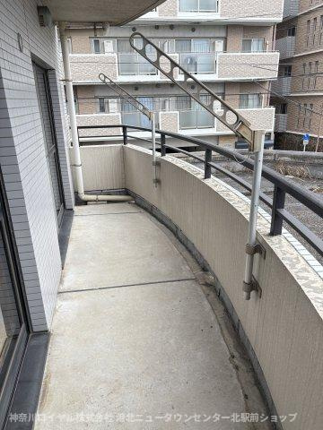 【バルコニー】