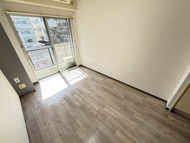 コート上東雲の居間・リビング