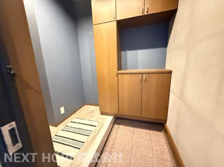 【玄関】 | 尼崎市南塚口町８丁目中古戸建 | スッキリとした玄関です♪大きなシューズBOXもございます！いつでもご見学できます！！お気軽にネクストホープ不動産販売までお問い合わせを！！