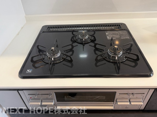 【キッチン】 | 尼崎市南塚口町８丁目中古戸建 | ガス３コクチコンロです♪お料理もスピーディーに仕上がらいますね！！