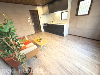 【居間・リビング】 | 尼崎市南塚口町８丁目中古戸建 | ２階LDKは約10帖です♪プライバシー重視！いつでもご見学できます！お気軽にネクストホープ不動産販売までお問い合わせを！！