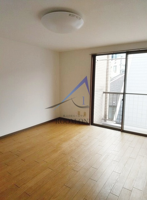 メゾンドフジの居間・リビング|洋室のお部屋です。